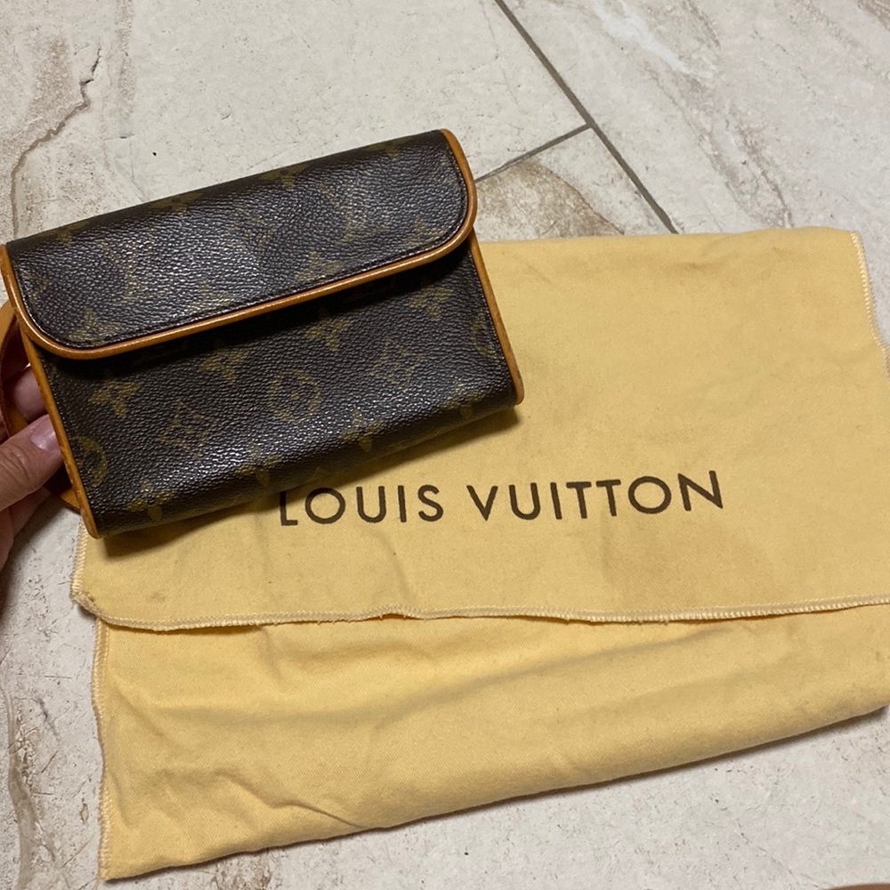 Louis Vuitton Vintage Fanny Pack